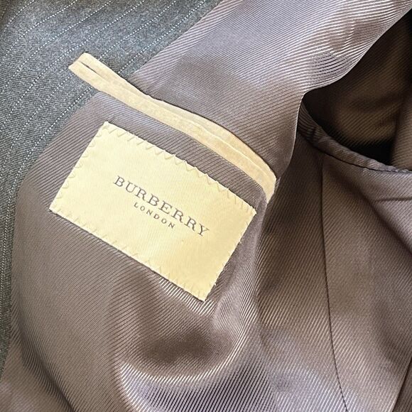 Burberry London Vintage Pinstripe Blazer Charcoal Gray Worsted Wool 43R READ - Picture 4 of 8